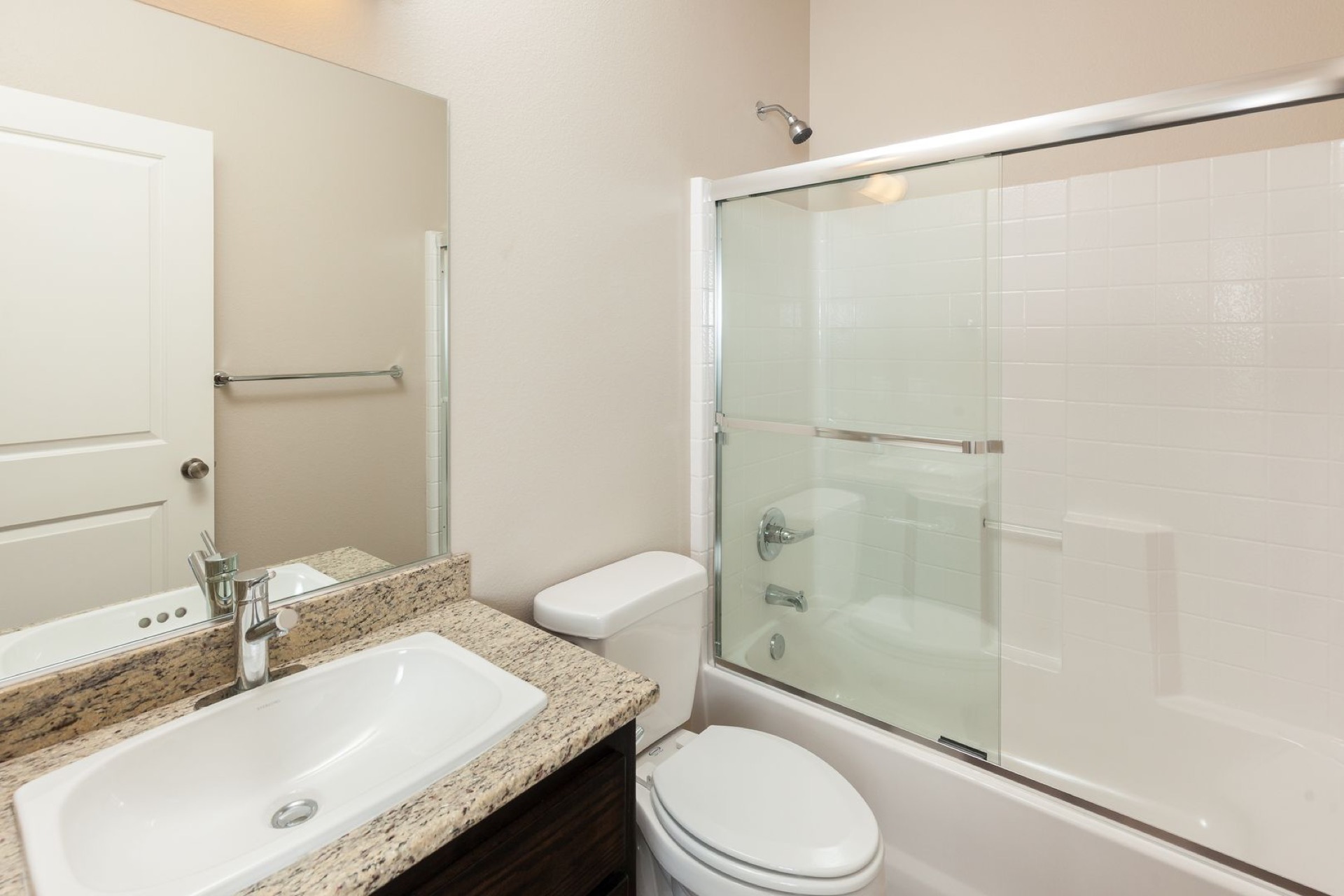 Uptown Place Apartments dining space